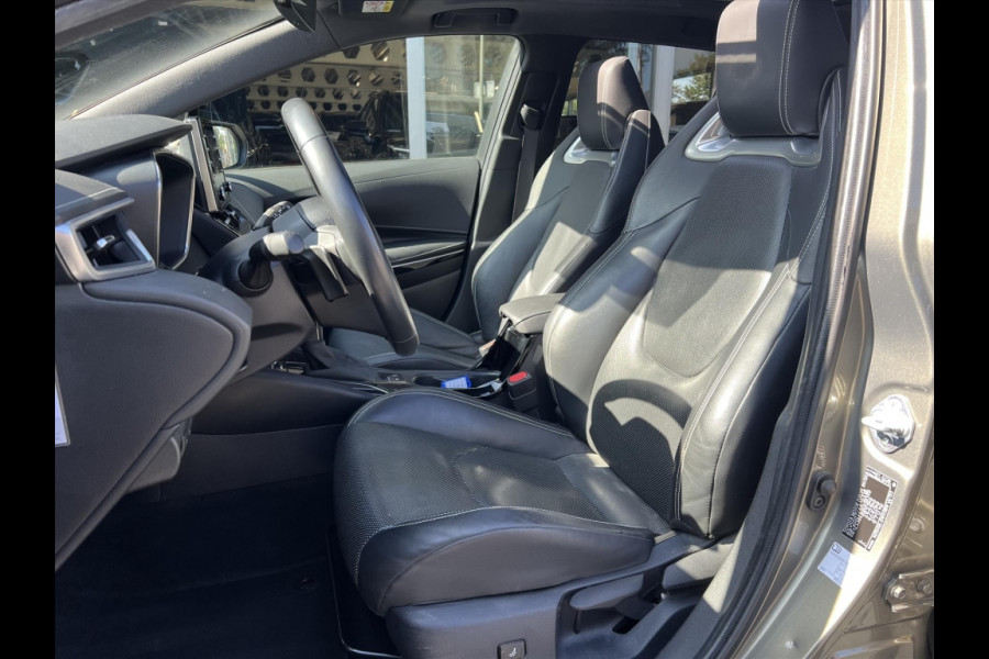 Toyota Corolla Touring Sports 2.0 Hybrid Premium | Trekhaak, Panoramadak, JBL, Matrix LED, 18 inch, Leer, Stoelverwarming