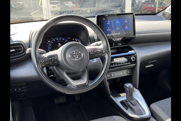 Toyota Yaris Cross 1.5 Hybrid Dynamic Plus | Dodehoekherkenning, Parkeersensoren, Stoel + Stuurverwarming, , Keyless, 17 inch, Smart connect