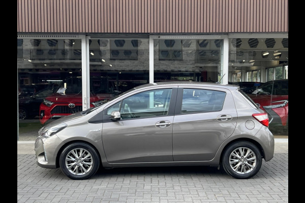 Toyota Yaris 1.5 Hybrid Dynamic | Stoelverwarming, Lichtmetalen velgen, Cruise control, Safety sense, Parkeercamera