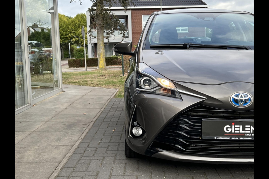 Toyota Yaris 1.5 Hybrid Dynamic | Stoelverwarming, Lichtmetalen velgen, Cruise control, Safety sense, Parkeercamera