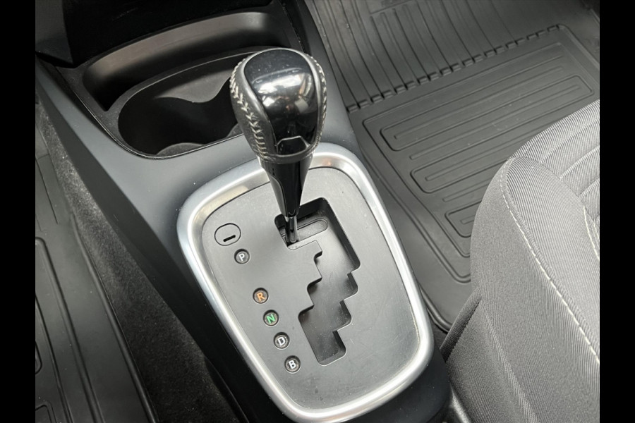 Toyota Yaris 1.5 Hybrid Dynamic | Stoelverwarming, Lichtmetalen velgen, Cruise control, Safety sense, Parkeercamera