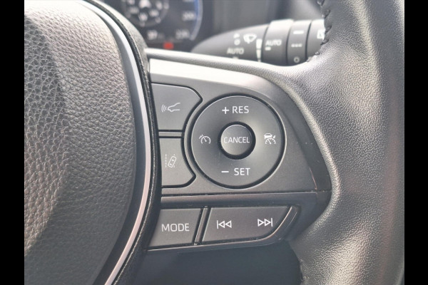 Toyota RAV4 Hybrid 220 AWD Dynamic | Stoelverwarming, Groot scherm, Parkeersensoren, Licht + Regensensor, 1650KG Trekgewicht