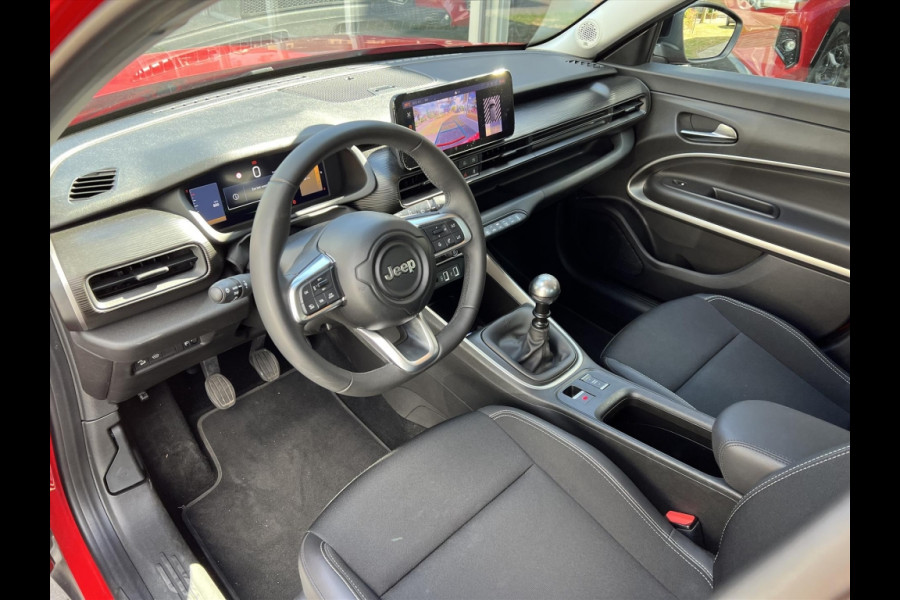 Jeep Avenger 1.2T 100pk Altitude | JBL, Dodehoekherkenning, Keyless, Startknop, Parkeersensoren, Camera, Adaptive cruise control