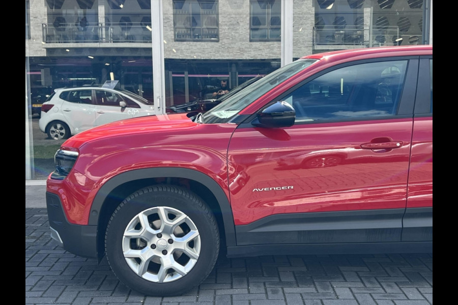 Jeep Avenger 1.2T 100pk Altitude | JBL, Dodehoekherkenning, Keyless, Startknop, Parkeersensoren, Camera, Adaptive cruise control