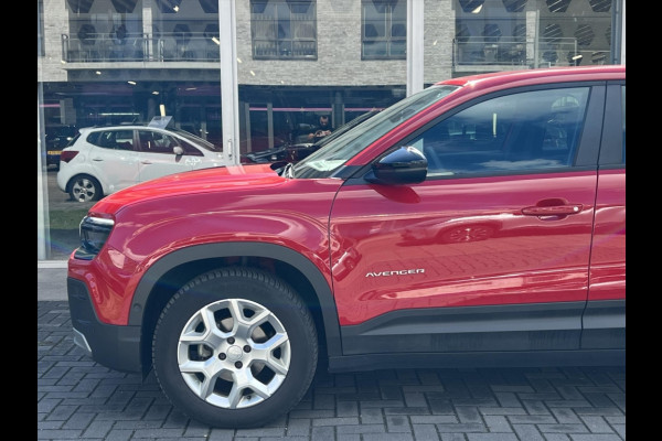 Jeep Avenger 1.2T 100pk Altitude | JBL, Dodehoekherkenning, Keyless, Startknop, Parkeersensoren, Camera, Adaptive cruise control
