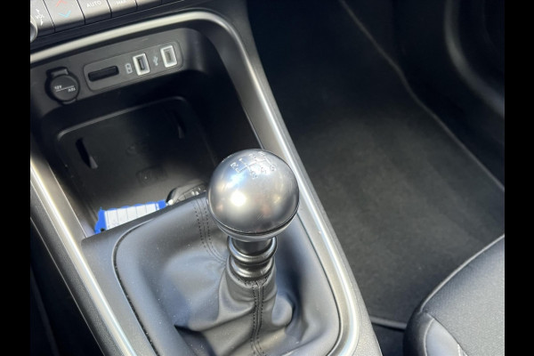 Jeep Avenger 1.2T 100pk Altitude | JBL, Dodehoekherkenning, Keyless, Startknop, Parkeersensoren, Camera, Adaptive cruise control