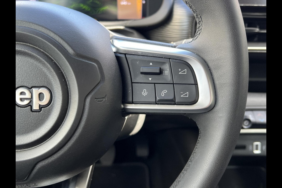 Jeep Avenger 1.2T 100pk Altitude | JBL, Dodehoekherkenning, Keyless, Startknop, Parkeersensoren, Camera, Adaptive cruise control