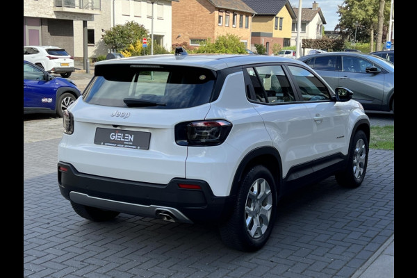 Jeep Avenger 1.2T 100pk Altitude | JBL, Dodehoekherkenning, Keyless, Startknop, Parkeersensoren, Camera, Adaptive cruise control