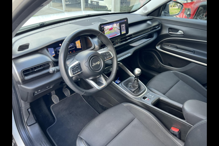 Jeep Avenger 1.2T 100pk Altitude | JBL, Dodehoekherkenning, Keyless, Startknop, Parkeersensoren, Camera, Adaptive cruise control