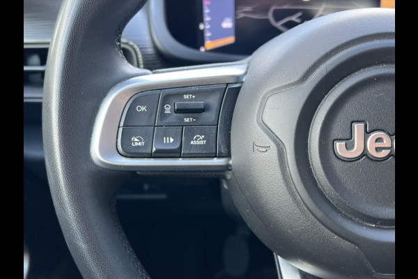 Jeep Avenger 1.2T 100pk Altitude | JBL, Dodehoekherkenning, Keyless, Startknop, Parkeersensoren, Camera, Adaptive cruise control