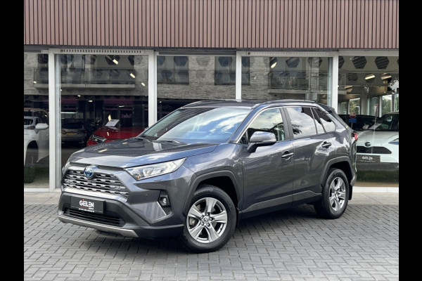 Toyota RAV4 Hybrid 220 AWD Dynamic | Stoelverwarming, Groot scherm, Parkeersensoren, Licht + Regensensor, 1650KG Trekgewicht