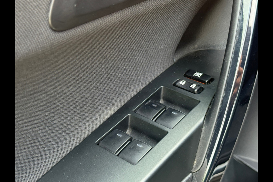 Toyota Auris 1.8 Hybrid Dynamic Navi|Camera|Dealer onderhouden