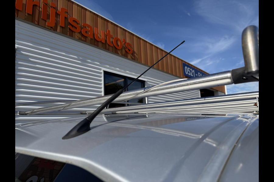 Ford Transit Custom 280 2.0 TDCI L1H1 Trend / euro 6 / bpm vrij / vaste prijs rijklaar € 13.950 ex btw / wordt afgeleverd met nieuwe distributie riem / airco / cruise / camera / imperial