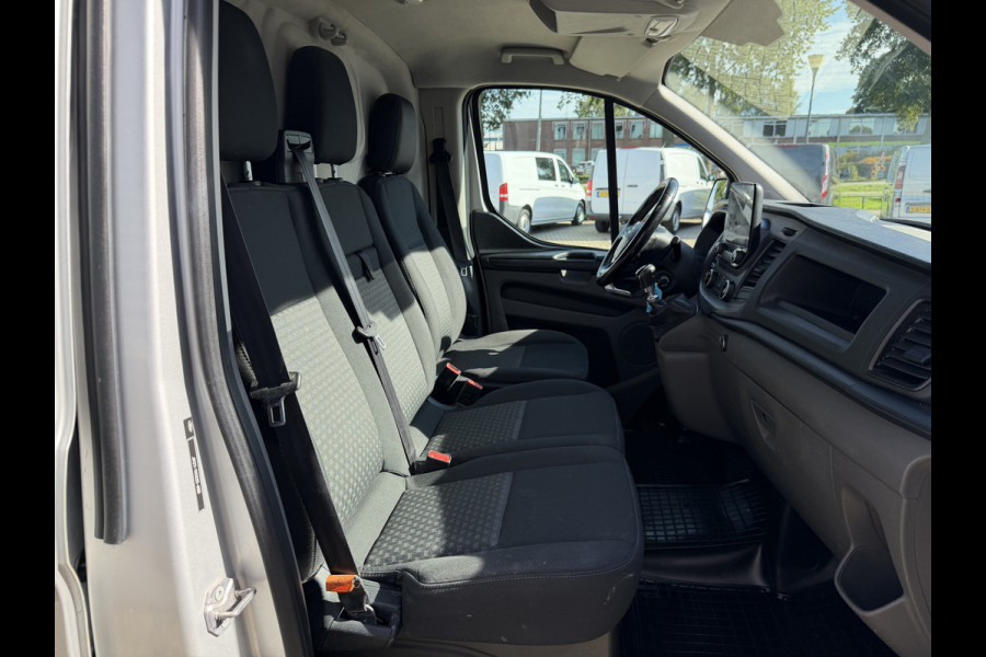 Ford Transit Custom 280 2.0 TDCI L1H1 Trend / euro 6 / bpm vrij / vaste prijs rijklaar € 13.950 ex btw / wordt afgeleverd met nieuwe distributie riem / airco / cruise / camera / imperial