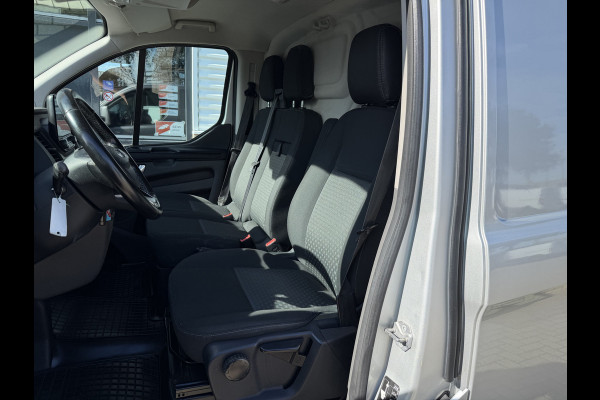 Ford Transit Custom 280 2.0 TDCI L1H1 Trend / euro 6 / bpm vrij / vaste prijs rijklaar € 13.950 ex btw / wordt afgeleverd met nieuwe distributie riem / airco / cruise / camera / imperial