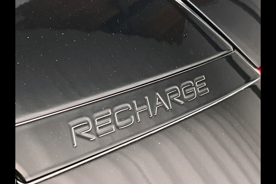 Volvo XC40 1.5 T4 Recharge R-Design Expression | Apple/Carplay | Camera | Elek. Kofferklep | Climate/Control | Cruise/Control |