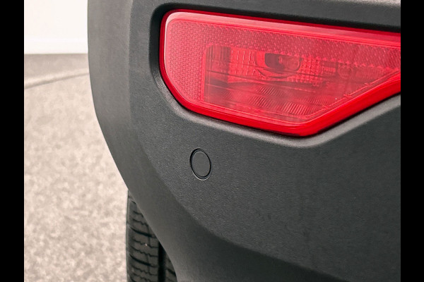 Volvo XC40 1.5 T4 Recharge R-Design Expression | Apple/Carplay | Camera | Elek. Kofferklep | Climate/Control | Cruise/Control |