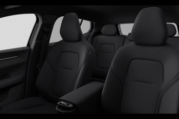 Volvo EX30 P5 Ext. Range Plus Black Edition Europa 69 kWh / Adaptive Cruise Control / Harman Kardon / Extra getint glas / Stoelverwarming / Stuurverwarming / Achteruitrijcamera / Elektrisch verstelbare stoelen /