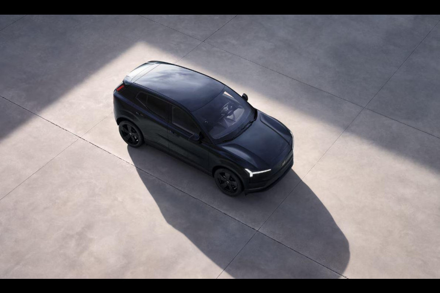 Volvo EX30 P5 Ext. Range Plus Black Edition Europa 69 kWh / Adaptive Cruise Control / Harman Kardon / Extra getint glas / Stoelverwarming / Stuurverwarming / Achteruitrijcamera / Elektrisch verstelbare stoelen /