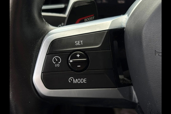 BMW iX1 XDrive30 Launch Edition M-SPORT 96% SOH (NL-auto, Dealer OnderH, Camera, Carplay, Navi, Leder, Climate Con, Etc)