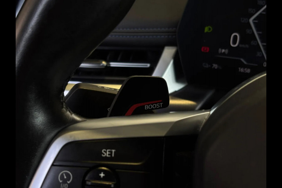 BMW iX1 XDrive30 Launch Edition M-SPORT 96% SOH (NL-auto, Dealer OnderH, Camera, Carplay, Navi, Leder, Climate Con, Etc)
