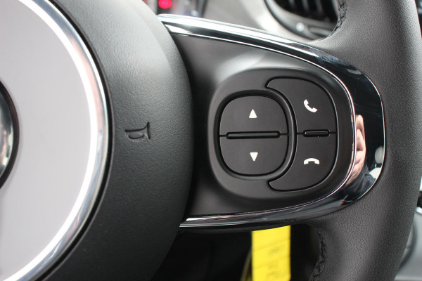 Fiat 500C 1.0 Hybrid Dolcevita Lederen Bekleding Cruise Control Climate Control Parkeersensoren Achter DAB Lichtmetalen Velgen
