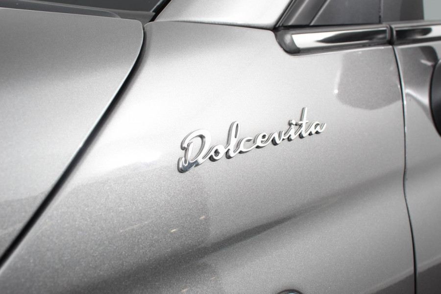 Fiat 500C 1.0 Hybrid Dolcevita Lederen Bekleding Cruise Control Climate Control Parkeersensoren Achter DAB Lichtmetalen Velgen