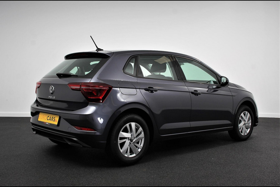 Volkswagen Polo 1.0 TSI DSG Style Navigatie Climate Control Cruise control adaptive Parkeer sensoren Led Dab Lichtmetalen Velgen Digitale Cockpit