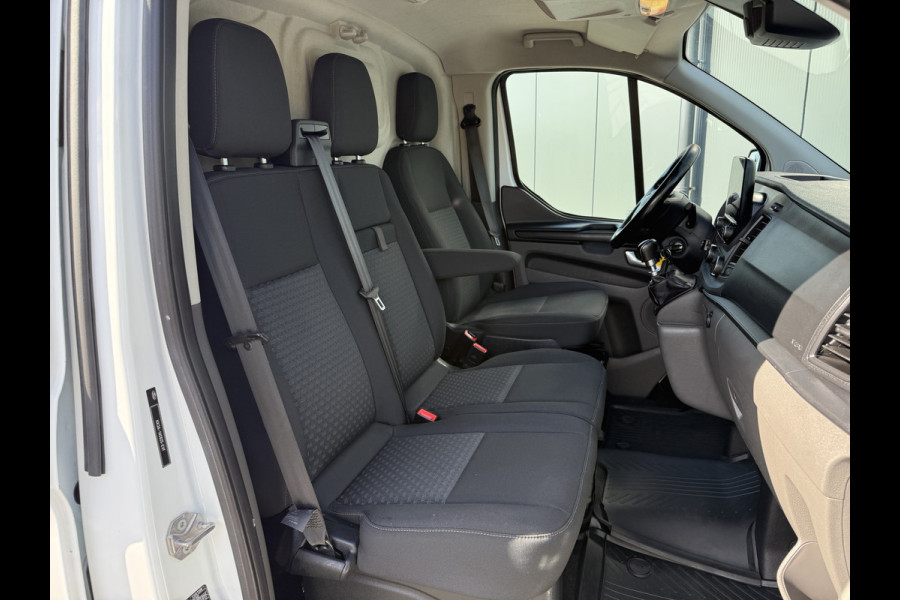 Ford Transit Custom 2.0 TDCI / L2H1 / 2x SCHUIFDEUR / 2.8 TONS TREKHAAK / 1e EIG. / IMPERIAAL / CAMERA / 3-ZITS / BLINDSPOT