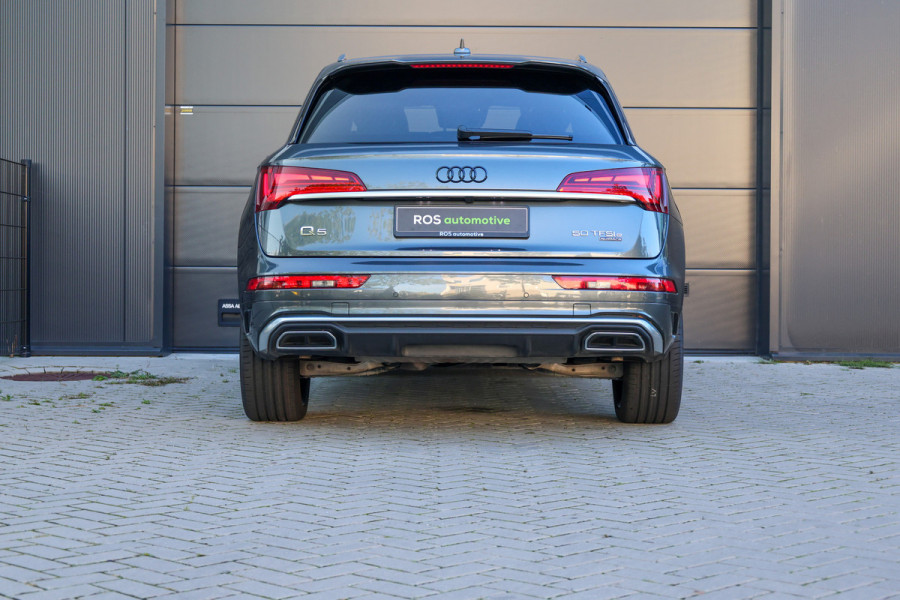 Audi Q5 50 TFSI e S edition | BTW | 21 INCH | LEDER | ELEK.TREKHAAK | SOH 87% | STOELVERWARMING |
