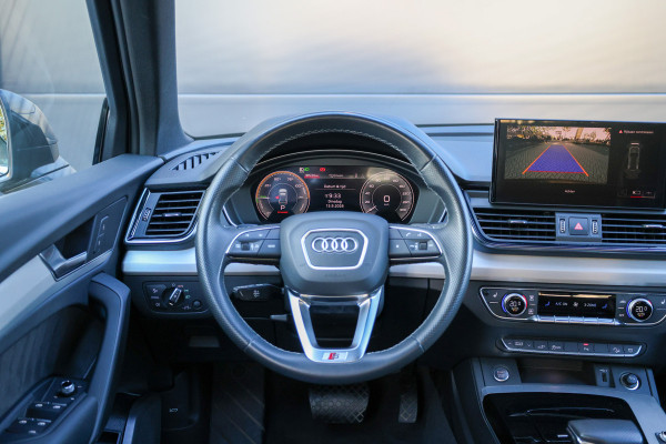 Audi Q5 50 TFSI e S edition | BTW | 21 INCH | LEDER | ELEK.TREKHAAK | SOH 87% | STOELVERWARMING |