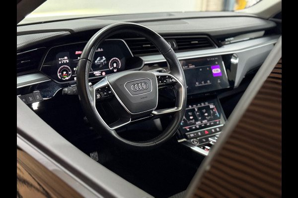 Audi e-tron 55 quattro S Black edition 95 kWh | 408PK | Pano | Ambient | Trekhaak | 21” | Matrix LED | 360° | Luchtvering |