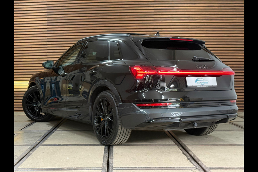 Audi e-tron 55 quattro S Black edition 95 kWh | 408PK | Pano | Ambient | Trekhaak | 21” | Matrix LED | 360° | Luchtvering |
