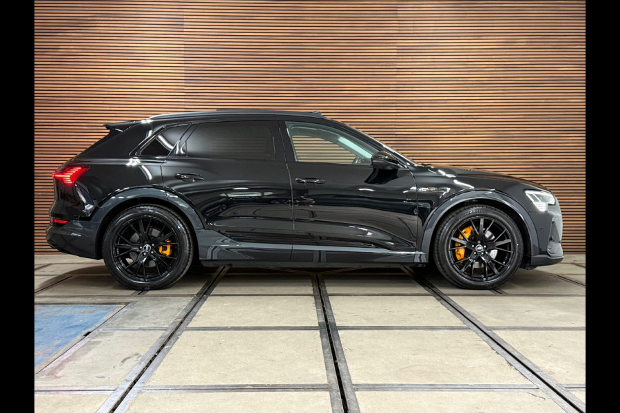 Audi e-tron 55 quattro S Black edition 95 kWh | 408PK | Pano | Ambient | Trekhaak | 21” | Matrix LED | 360° | Luchtvering |