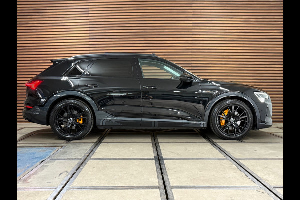Audi e-tron 55 quattro S Black edition 95 kWh | 408PK | Pano | Ambient | Trekhaak | 21” | Matrix LED | 360° | Luchtvering |