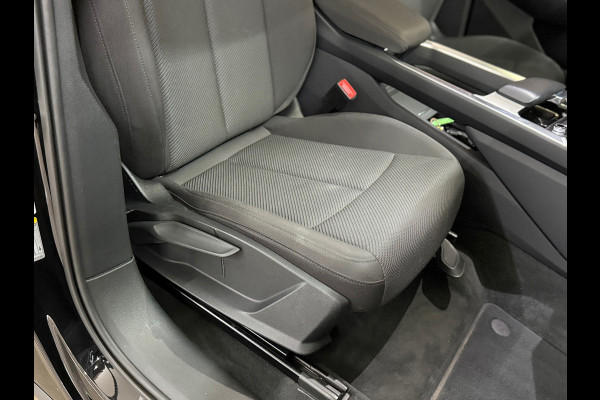 Audi e-tron 55 quattro S Black edition 95 kWh | 408PK | Pano | Ambient | Trekhaak | 21” | Matrix LED | 360° | Luchtvering |