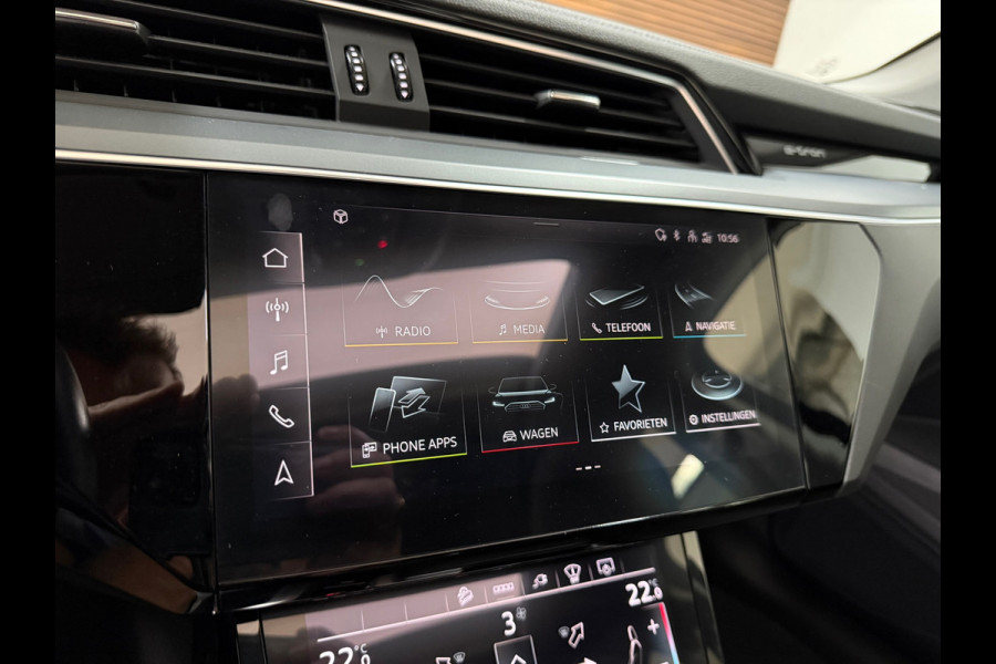 Audi e-tron 55 quattro S Black edition 95 kWh | 408PK | Pano | Ambient | Trekhaak | 21” | Matrix LED | 360° | Luchtvering |