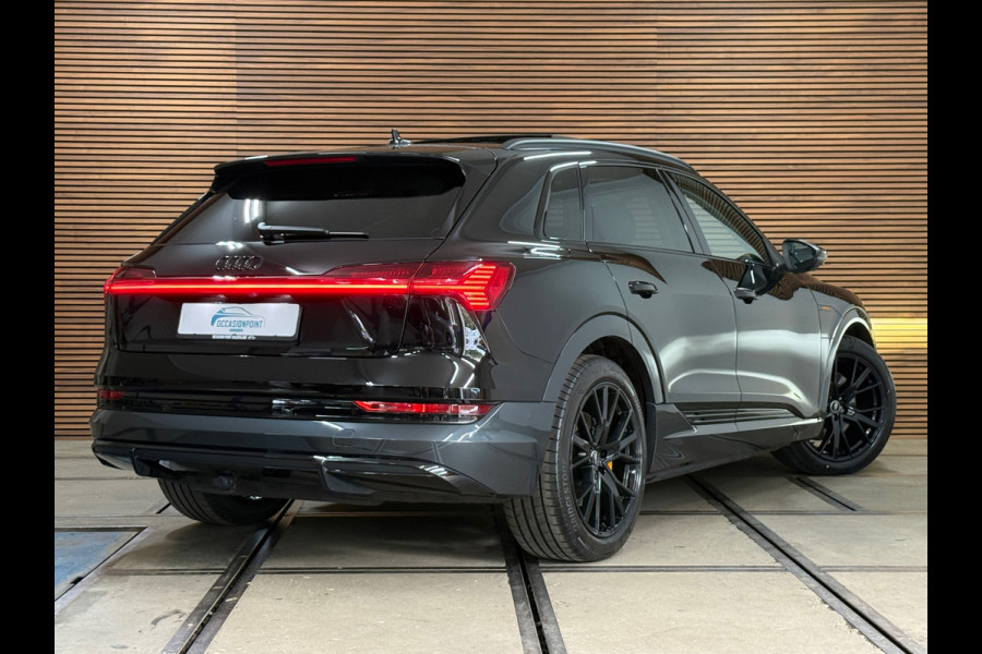 Audi e-tron 55 quattro S Black edition 95 kWh | 408PK | Pano | Ambient | Trekhaak | 21” | Matrix LED | 360° | Luchtvering |