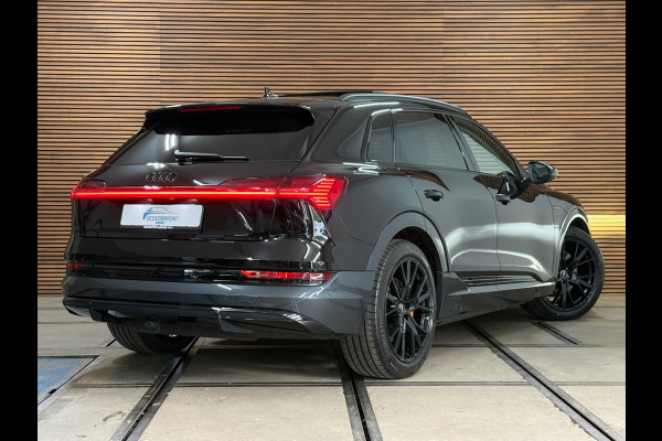 Audi e-tron 55 quattro S Black edition 95 kWh | 408PK | Pano | Ambient | Trekhaak | 21” | Matrix LED | 360° | Luchtvering |