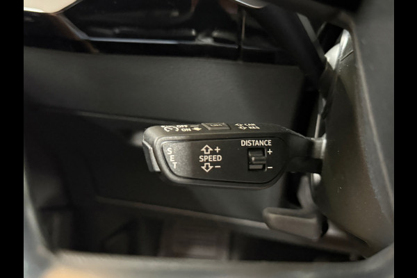 Audi e-tron 55 quattro S Black edition 95 kWh | 408PK | Pano | Ambient | Trekhaak | 21” | Matrix LED | 360° | Luchtvering |