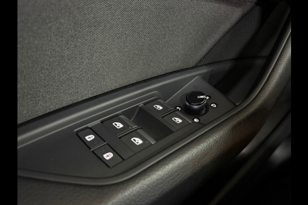 Audi e-tron 55 quattro S Black edition 95 kWh | 408PK | Pano | Ambient | Trekhaak | 21” | Matrix LED | 360° | Luchtvering |