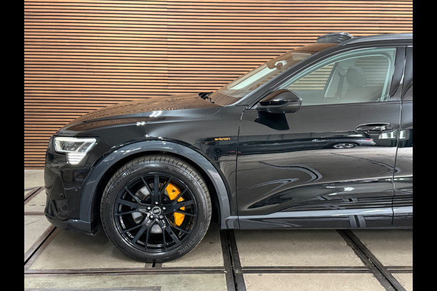 Audi e-tron 55 quattro S Black edition 95 kWh | 408PK | Pano | Ambient | Trekhaak | 21” | Matrix LED | 360° | Luchtvering |