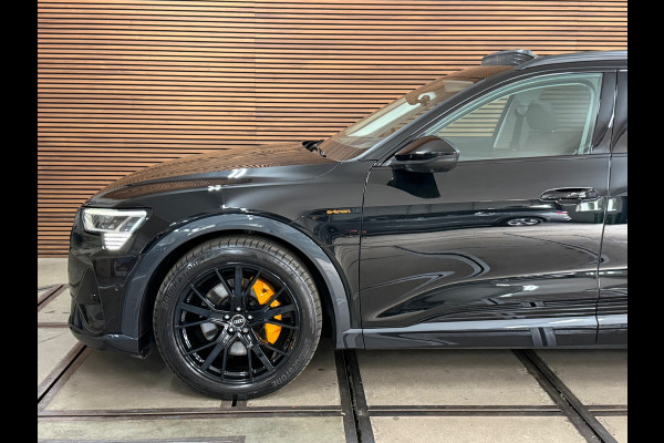 Audi e-tron 55 quattro S Black edition 95 kWh | 408PK | Pano | Ambient | Trekhaak | 21” | Matrix LED | 360° | Luchtvering |
