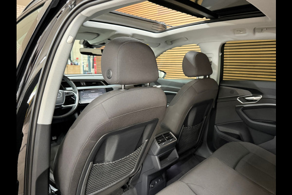 Audi e-tron 55 quattro S Black edition 95 kWh | 408PK | Pano | Ambient | Trekhaak | 21” | Matrix LED | 360° | Luchtvering |
