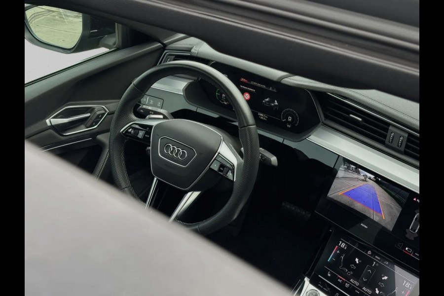 Audi e-tron Sportback 55 quattro S edition 95 kWh (NL-auto,Dealer OndH, Panorama, B&O, Camera, PDC, StoelV, Carplay, Etc)