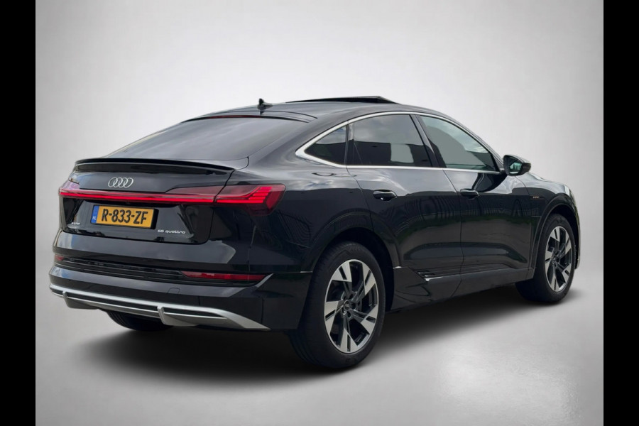 Audi e-tron Sportback 55 quattro S edition 95 kWh (NL-auto,Dealer OndH, Panorama, B&O, Camera, PDC, StoelV, Carplay, Etc)