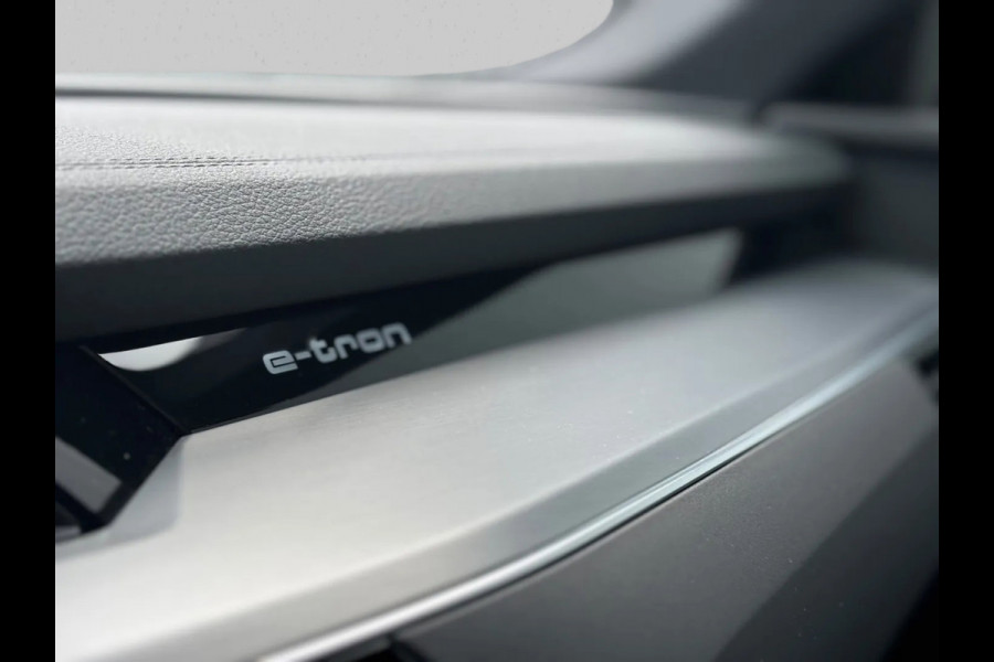 Audi e-tron Sportback 55 quattro S edition 95 kWh (NL-auto,Dealer OndH, Panorama, B&O, Camera, PDC, StoelV, Carplay, Etc)