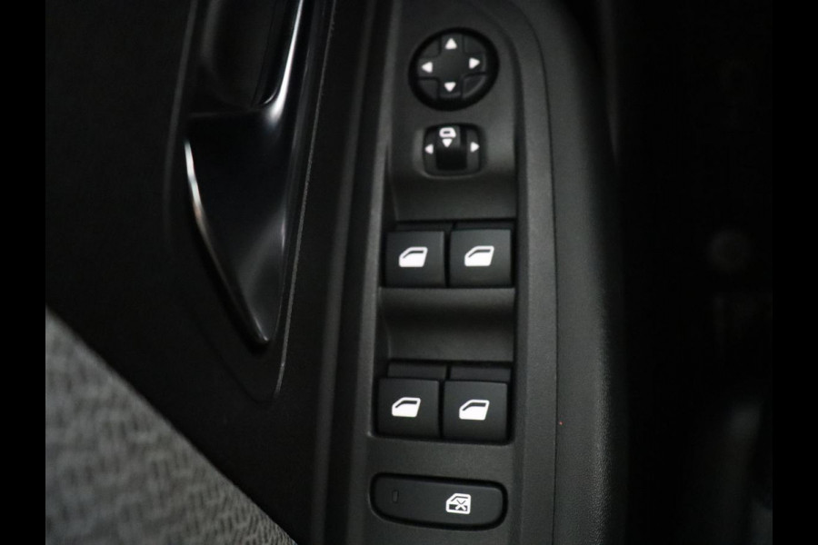 Citroën C4 1.2 Puretech Feel Pack | Automaat | Trekhaak | Camera | Head-up display |