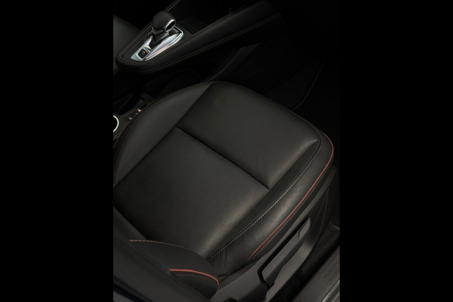 Renault Captur 1.6 E-Tech Plug-in Hybrid 160 Initiale Paris Camera