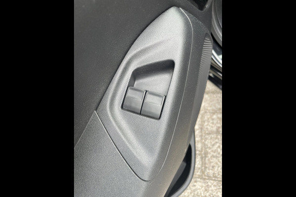 Toyota Aygo 1.0 VVT-i x-cite | groot scherm | NL-auto | eerste eigenaar.